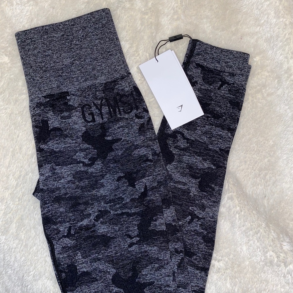 (SOLD) Gymshark Camo Seamless Leggings